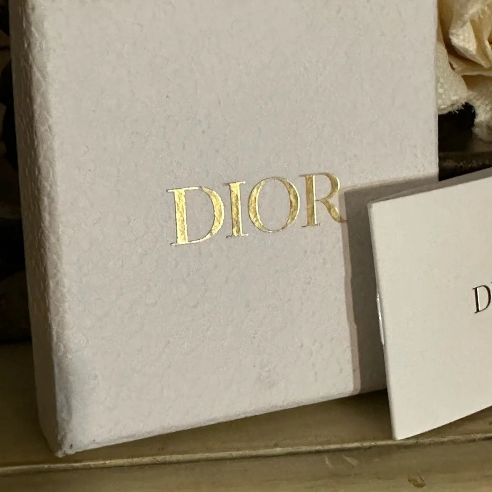 CHRISTIAN DIOR 
Metal J'Adior Mise En Dior Tribal Earrings Black - Picture 8 of 16